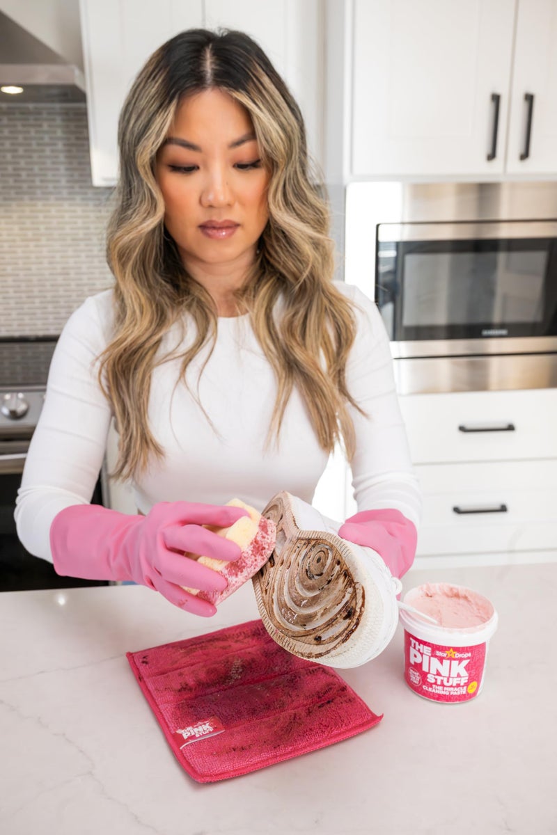 ستاردروبس - ذا بينك ستاف - إسفنجة تنظيف معجزة سكويزي حل خالٍ من الخدوش للتنظيف المنزلي النهائي - مثالية للمطابخ والحمامات والاستخدام الخارجي، عبوة من 3 قطع - Image 3