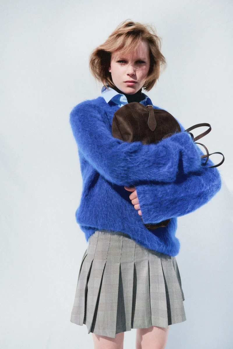 اتش اند ام تنورة ميني بكسرات