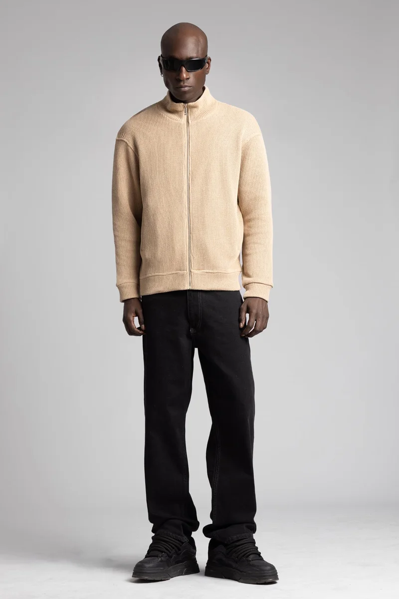 Catch The Art Of Living Zip-Up Knit Sweater