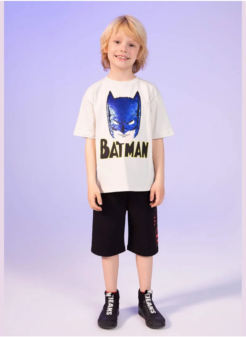 ديفاكتو Relax Fit Short Sleeve Batman Printed T-Shirt