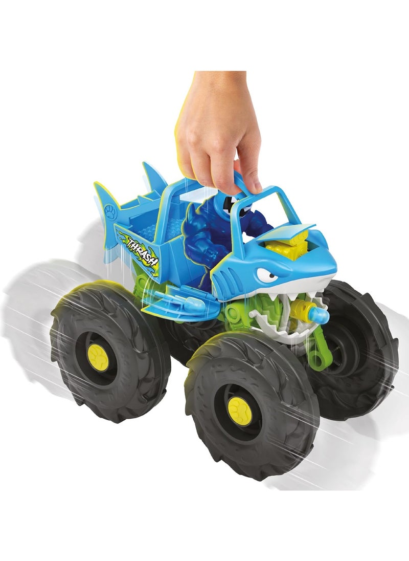 GOO JIT ZU - Heroes of Goo Jit Zu Stretch and Strike Thrash Mobile – Speed & Attack Action Vehicle with Missile Launcher - Image 1