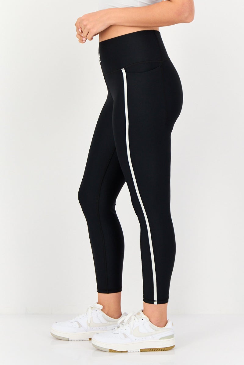 UNDER ARMOUR ليجنز تدريب ملائمة للنساء للرياضة، أسود - Image 3