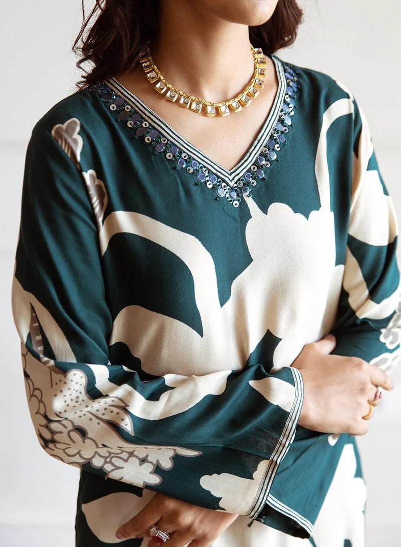 آي شين طقم كورتا نسائي قطن 1% أخضر مزخرف طويل بقصة مستقيمة كاجوال