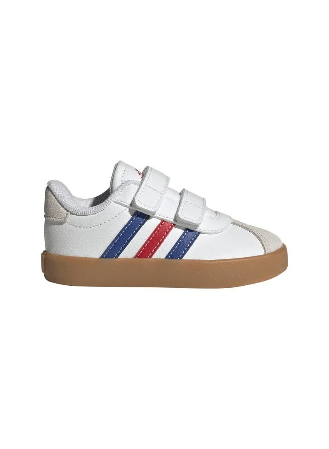 adidas أحذية رياضية للأطفال بيضاء   .