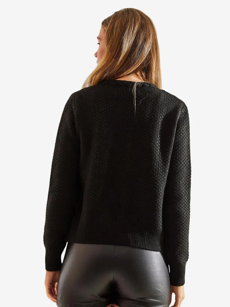 Bianco Lucci LUCCI Textured Knitwear Cardigan with Button Closure