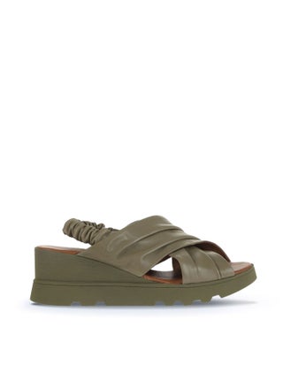 BUENO Women's Wedge Sandals – Criss-Cross Slip-On Design with Elastic Backstrap and Cushioned Sole for Effortless Comfort - pzsku/ZC1B881FCE9E6AF20CA84Z/45/1745160230/1a5cbad6-031c-4845-b226-a660d78b3fcf