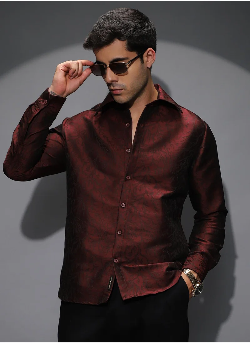كامبوس سوترا Men's Burgundy Red Foliage-Woven Shirt For Casual Wear | Spread Collar | Long Cuffed Sleeves | Button Closure | Shirt Shirt Crafted With Comfort Fit For Everyday Wear