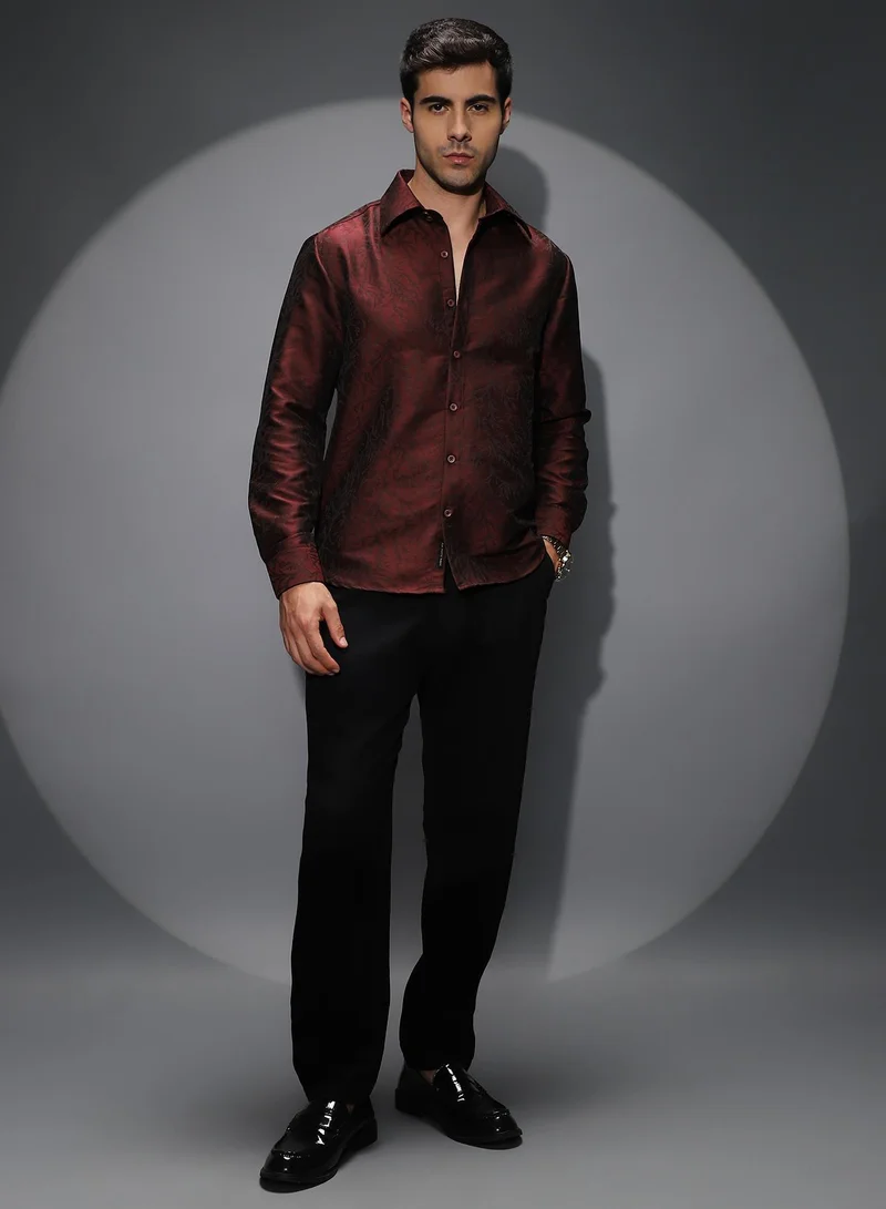 Campus Sutra Men's Burgundy Red Foliage-Woven Shirt For Casual Wear | Spread Collar | Long Cuffed Sleeves | Button Closure | Shirt Shirt Crafted With Comfort Fit For Everyday Wear