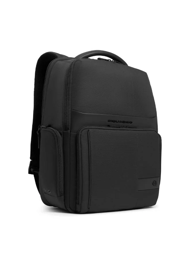 بيكوادرو حقيبة ظهر لابتوب قابلة للتوسعة Piquadro CA6239W129 مقاس 15.6 بوصة مع حجرة لجهاز iPad Pro 13، حماية RFID، جيب لـ AirPods، وقسم مخصص للسفر