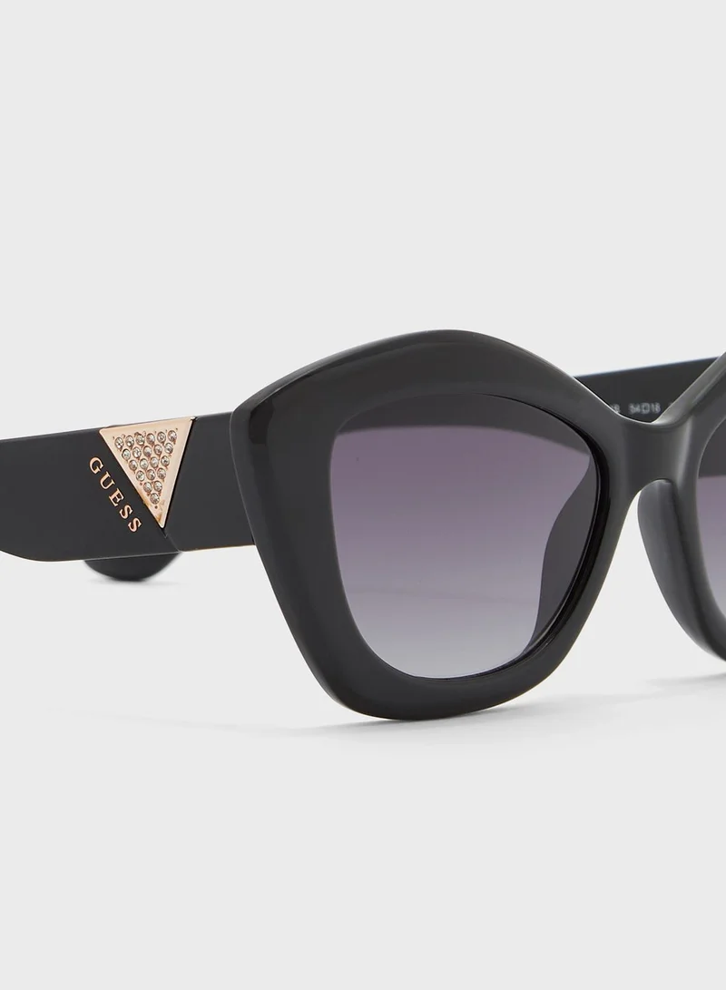 GUESS Oversized Sunglasses