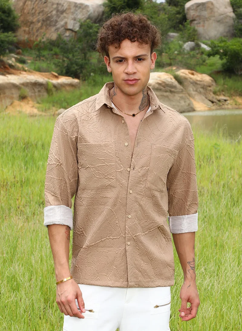 Campus Sutra Men's Buff Beige Foliage-Tactile Shacket For Casual Wear | Spread Collar | Long Sleeve | Button Closure | Overshirt/Shacket Crafted With Comfort Fit For Everyday Wear