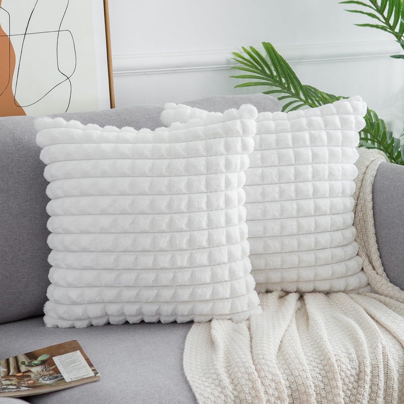 ELECDON 2 قطعة أغطية وسائد 45 × 45 وسائد أريكة منفوشة بفرو صناعي بنمط شبكي، أغطية وسائد فاخرة بوهيمية مزرعة، وسائد مخملية ناعمة للأريكة وغرفة المعيشة والسيارة وديكور المنزل (أبيض) - Image 1