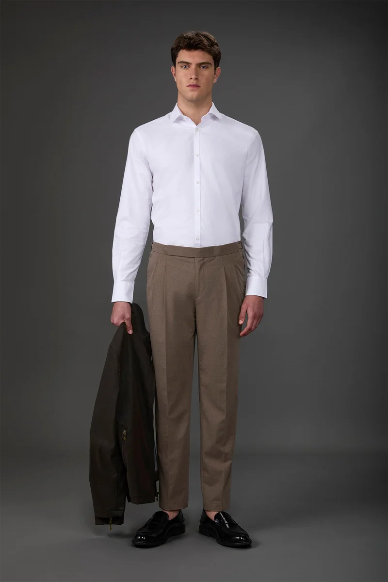 Men's trousers with double pleats and side buckles - Beige