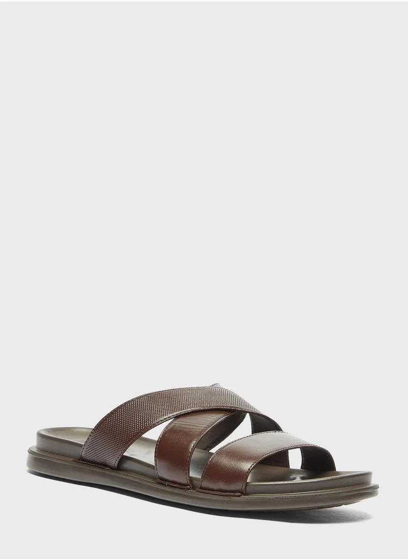 ال بي ال من شو اكسبرس Casual Cross Strap Sandals