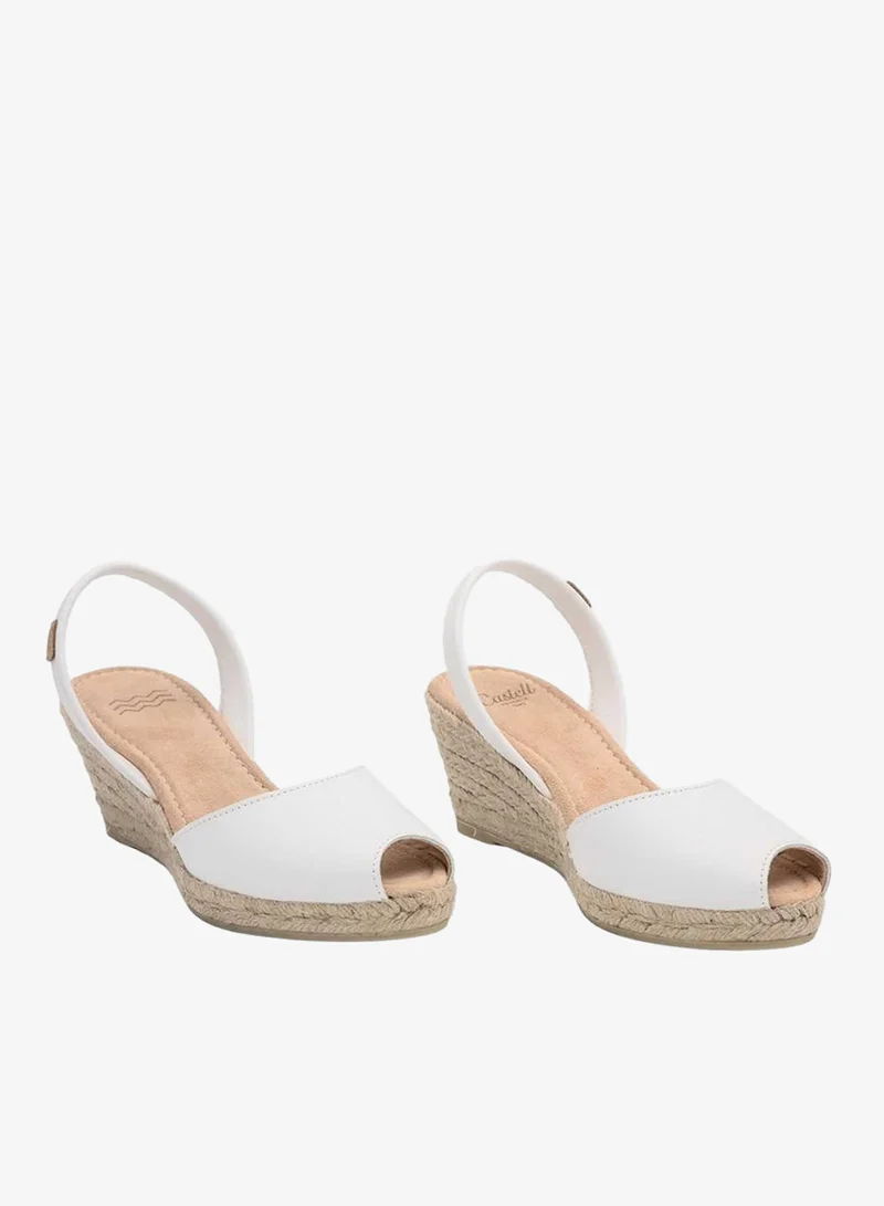 كاستل مينوركا فريدامونتا ديسيرفو ٥ سي