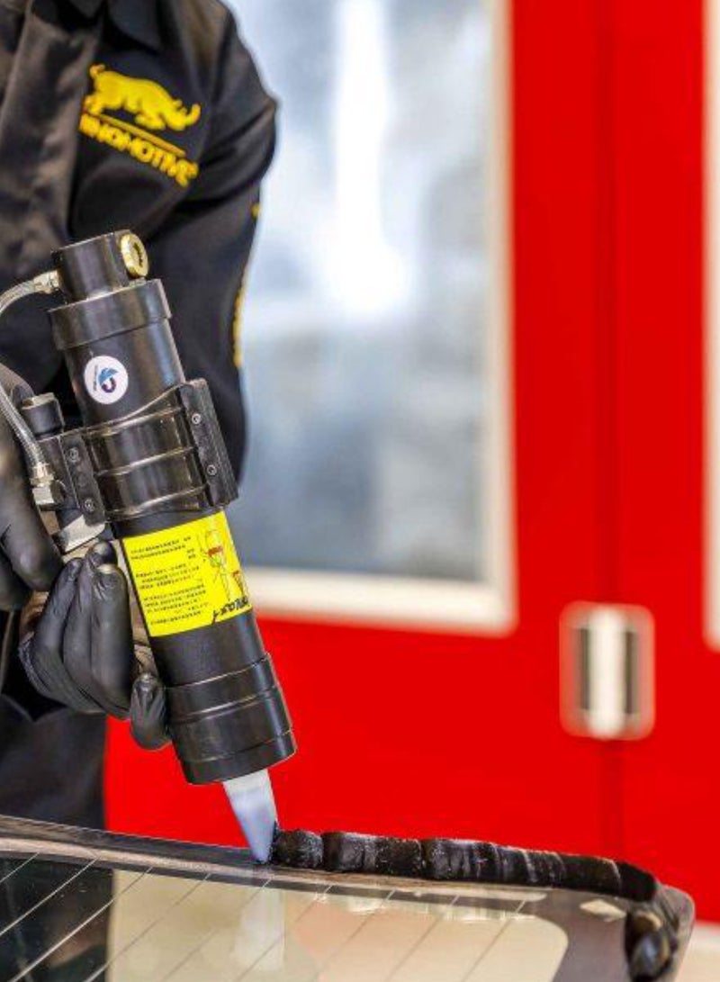 راينو موتيف مانع التسرب الفائق للسيارات للزجاج الأمامي أسود من رينوموتيف - Image 5