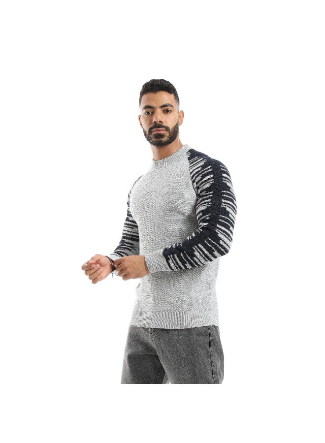 سيزار بلوفر صوف رجالي سادة من الصدر وتخطيطات علي الكم - Image 2
