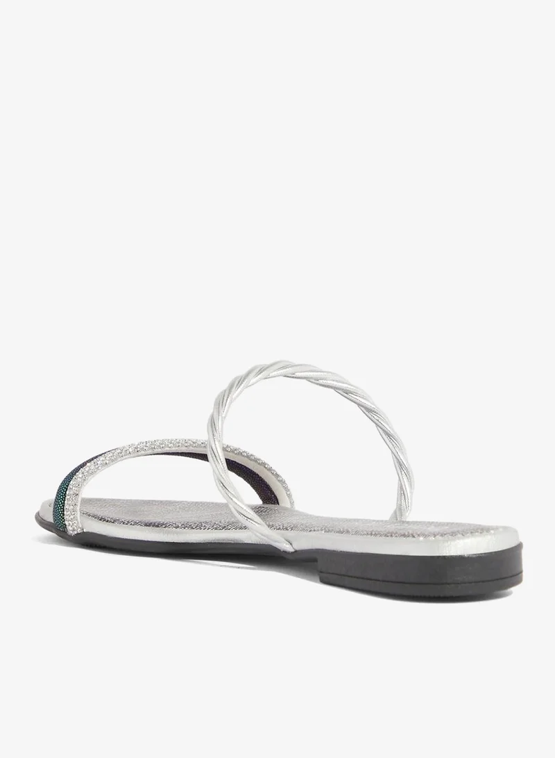 Beira Rio Silver Flat Sandals for Women – Stylish Ladies Flat Sandals & Comfortable Flat Slippers for Women | Best Price UAE