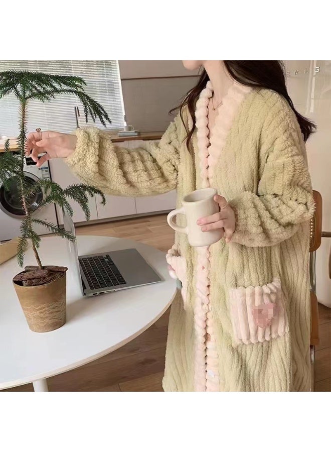 بيجامة شتوية نسائية من الفلانيل السميك، بتصميم فضفاض وطويل، مع سترة أنيقة من قماش الكورال فleece