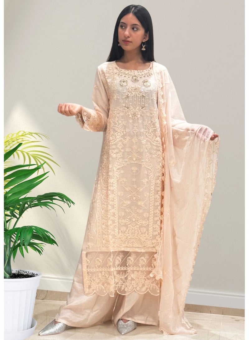 وينشيلز فستان باكستاني أنيق مطرز للنساء - مناسب للارتداء الرسمي وغير الرسمي مع وشاح شيفون - لون وردي/خوخي - Image 1