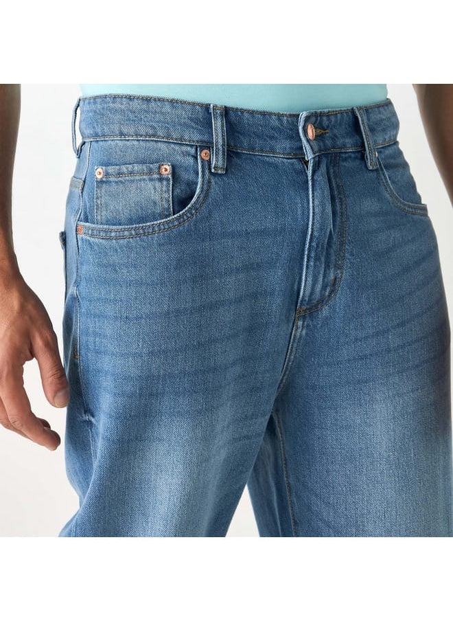 Lee Cooper Lee Cooper Relaxed Fit Solid Mid-Rise Jeans with Pockets  - Image 4