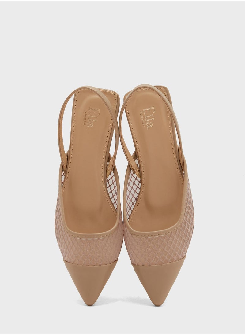 Net Detail Pointed Flat Shoe