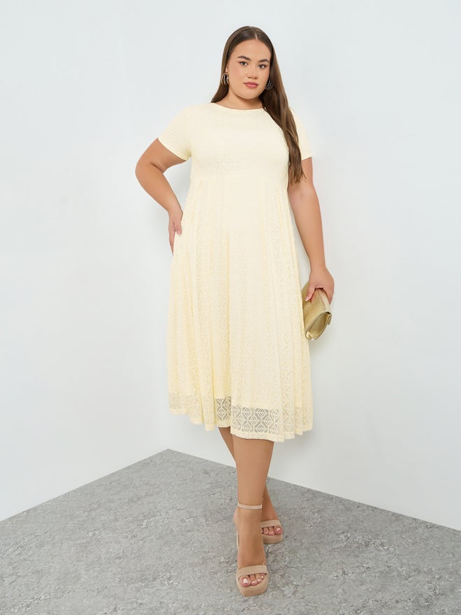 Styli Plus Size Lace Insert Midi Dress - Image 3