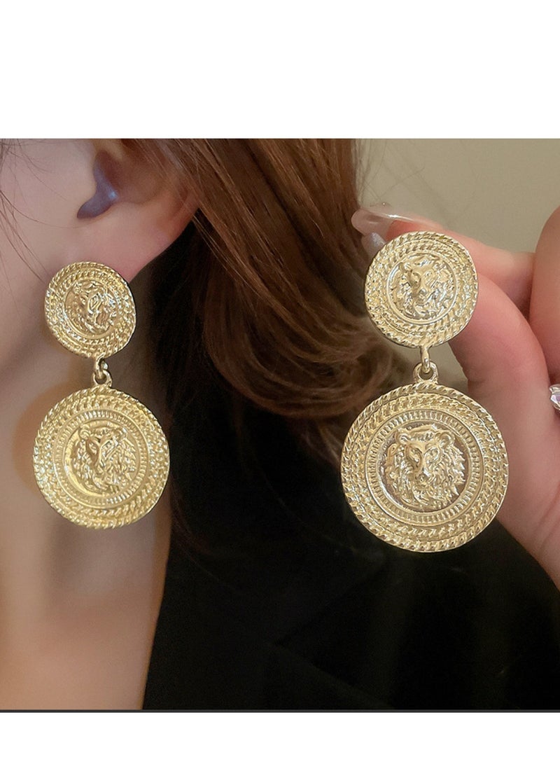 Women's Light Luxury Advanced Retro Earrings  - Image 1