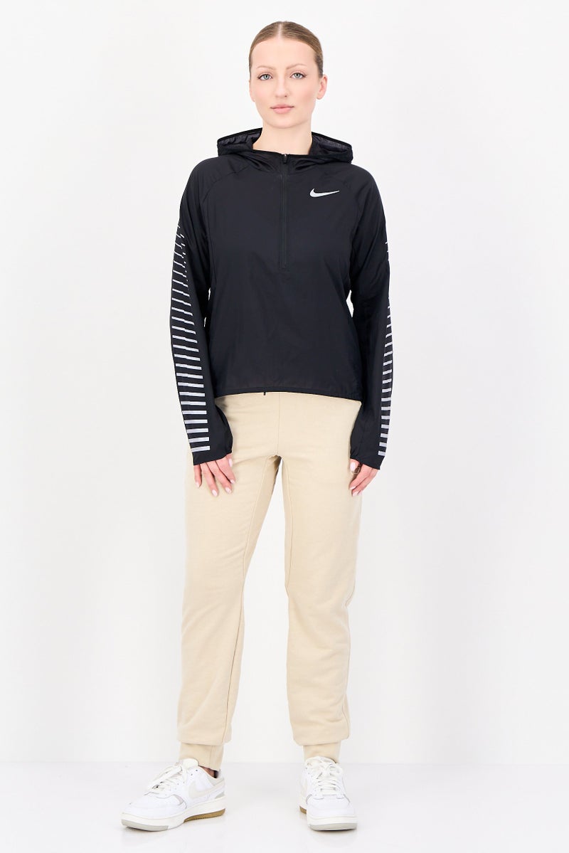 Nike Women Sportswear Fit Long Sleeve Running Jacket, Black - Image 3