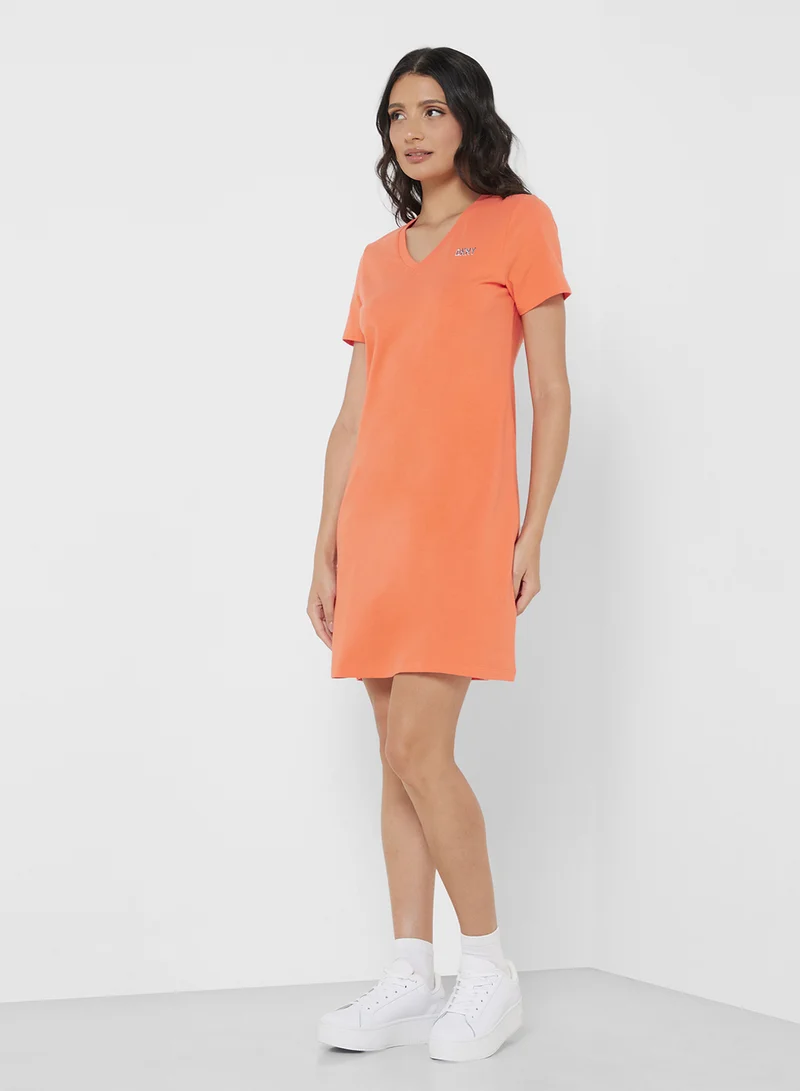 دي كاي أن واي سبورت V-Neck T-Shirt Dress