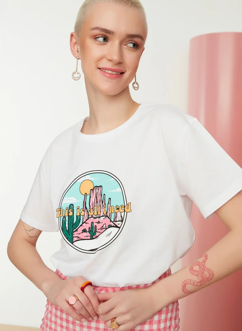 trendyol Round Neck Graphic T-Shirt