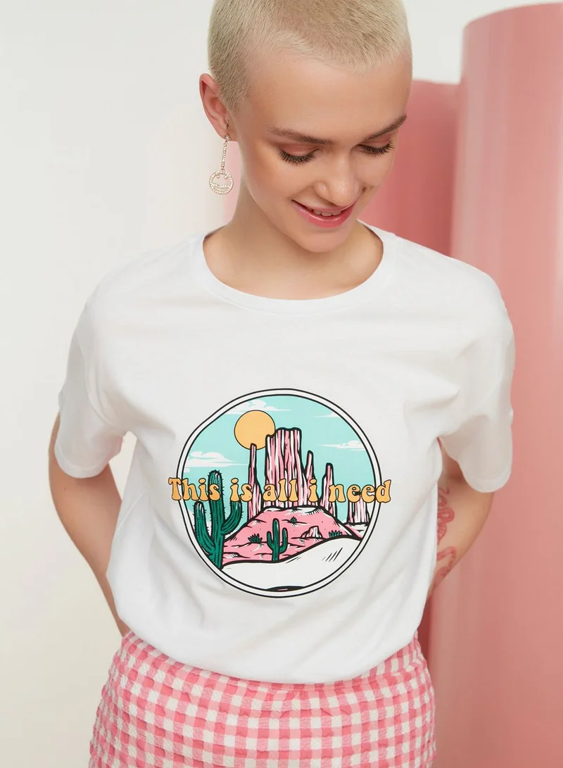 trendyol Round Neck Graphic T-Shirt