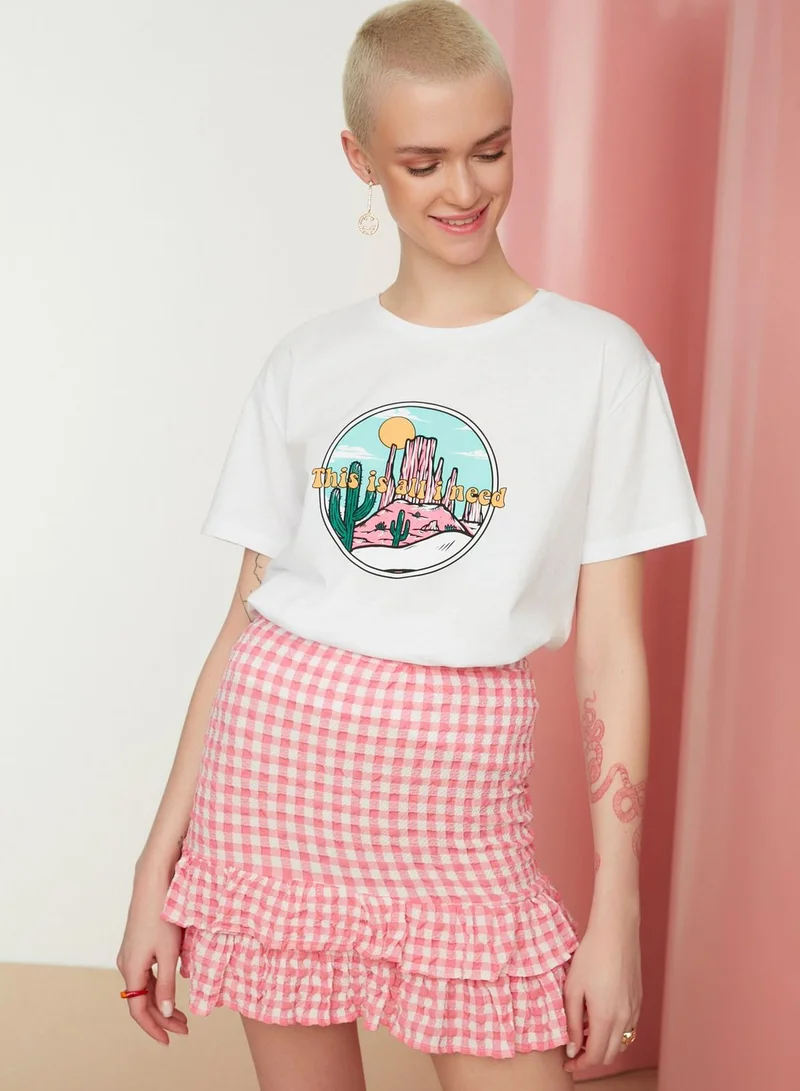 trendyol Round Neck Graphic T-Shirt