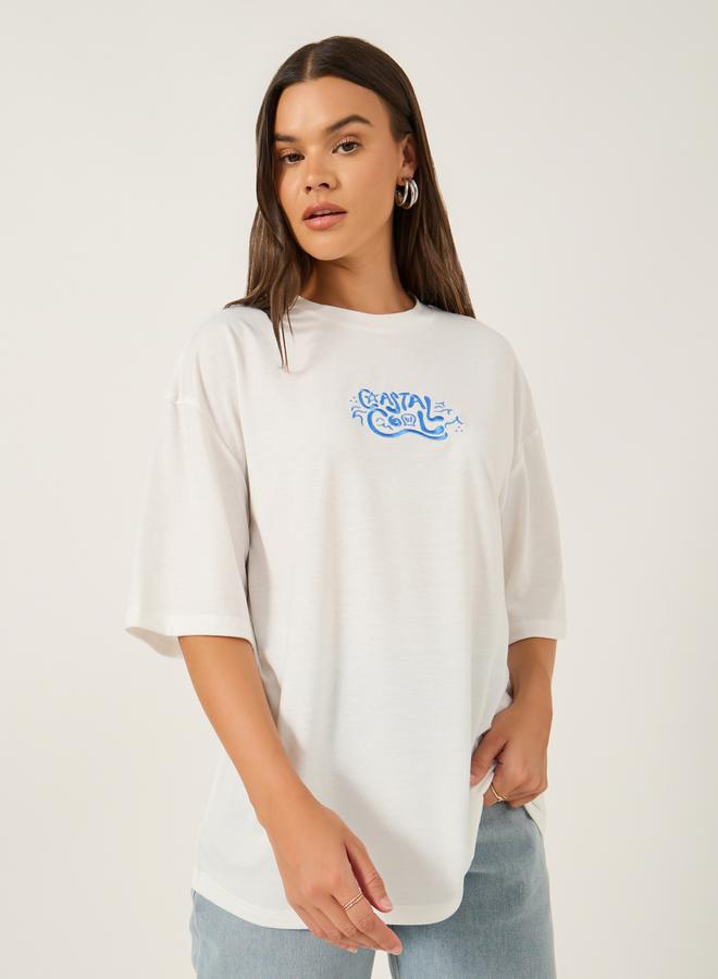 ستايلي تيشيرت مطرز بأكمام قصيرة مقاس كبير - Image 1