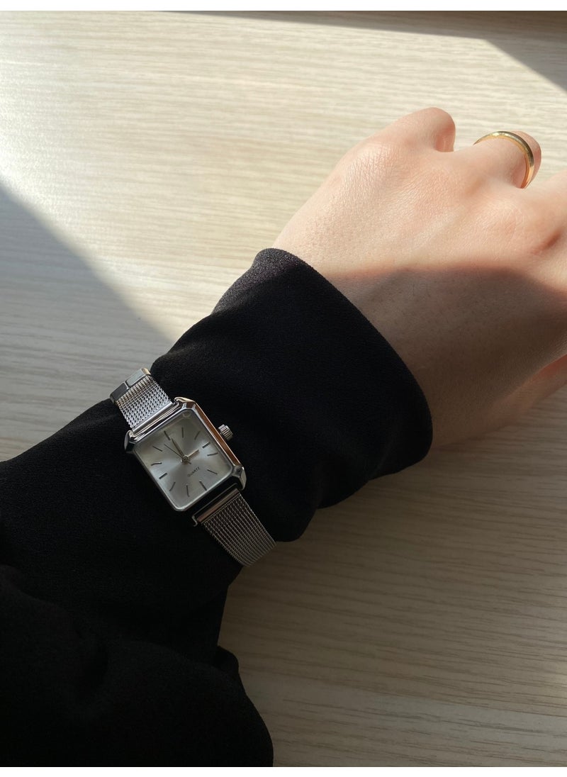QUARTZ ساعة يد نسائية موديل القش  - Image 3