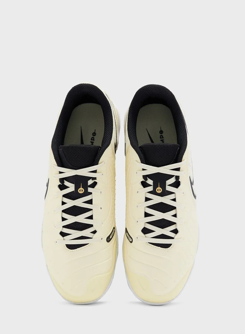 Nike Legend 10 Academy IC Football Boots