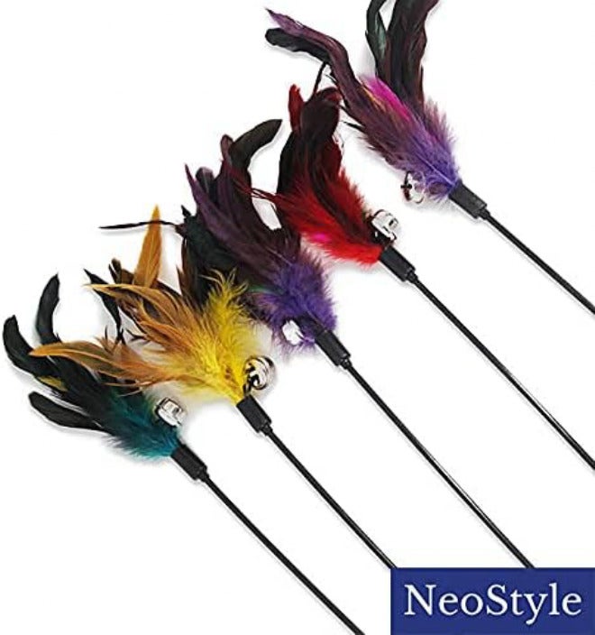 نيو ستايل ألعاب ريش القطط من NeoStyle قطعة واحدة، ألعاب قطط تفاعلية، عصا إثارة القطط، مع جرس عالٍ، أداة اصطياد وإثارة وتمرين مضحك للقطط الصغيرة (ريش ملون) - Image 2