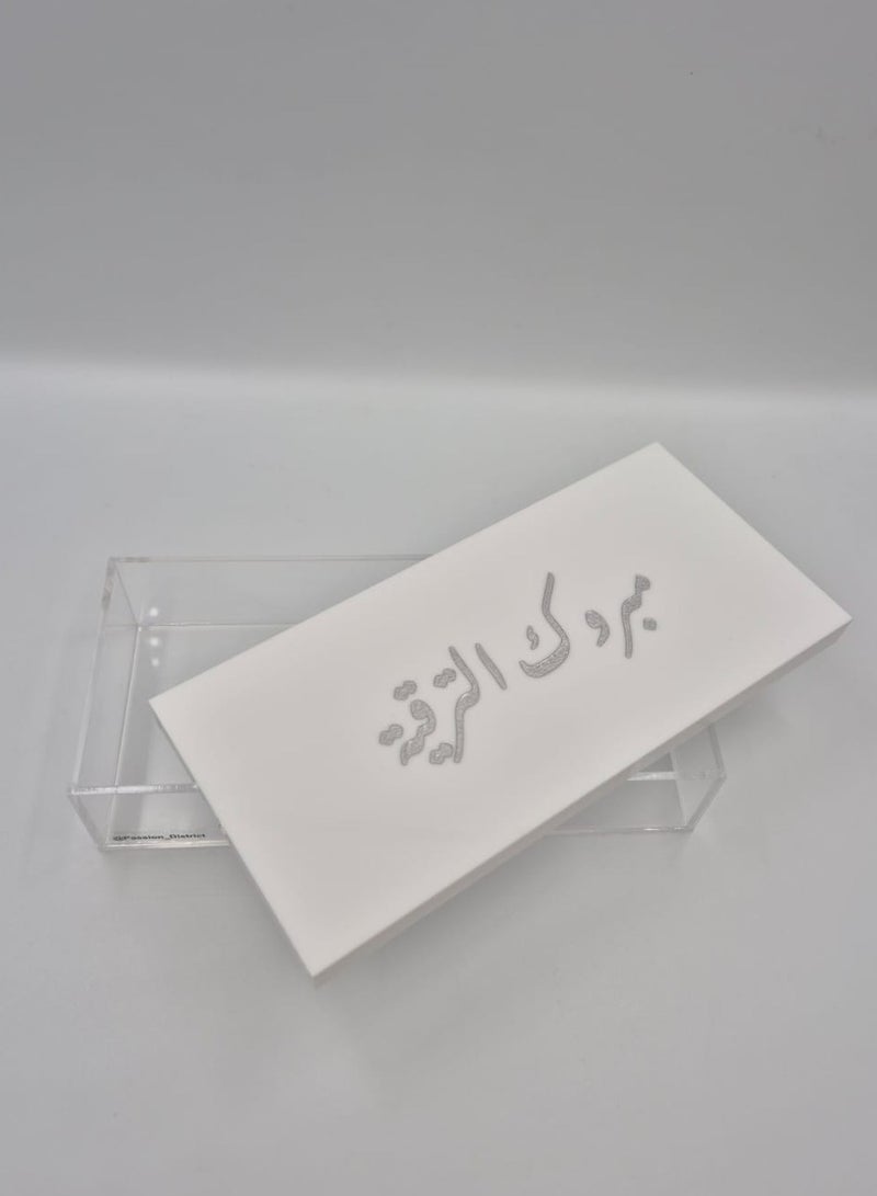 باشن ديستريكت علبة أكريلك مناسبه للترقية في الوظيفة مع عبارة باللون فضي مبروك الترقية - Image 3