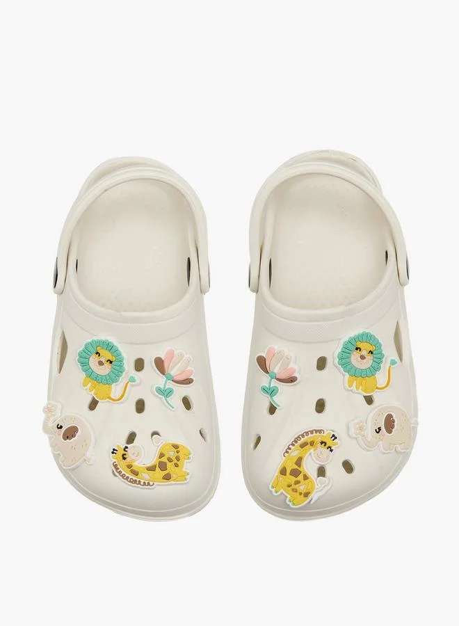 أكوا Girls Embossed Clogs
