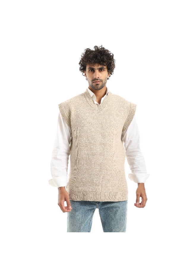 سيزار فيست صوف رجالي برقبة علي شكل سبعة وبدون أكمام - Image 1