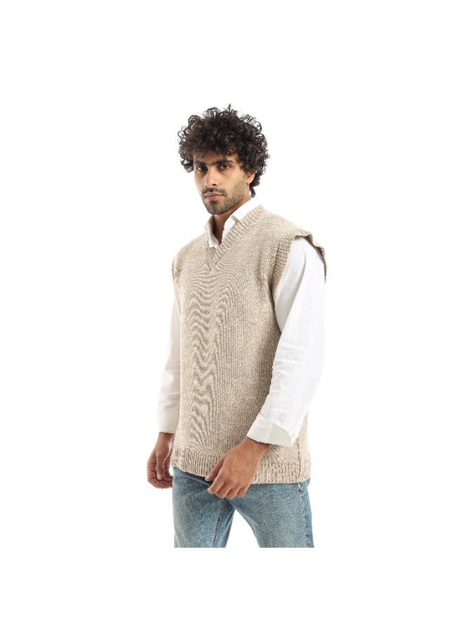 سيزار فيست صوف رجالي برقبة علي شكل سبعة وبدون أكمام - Image 2