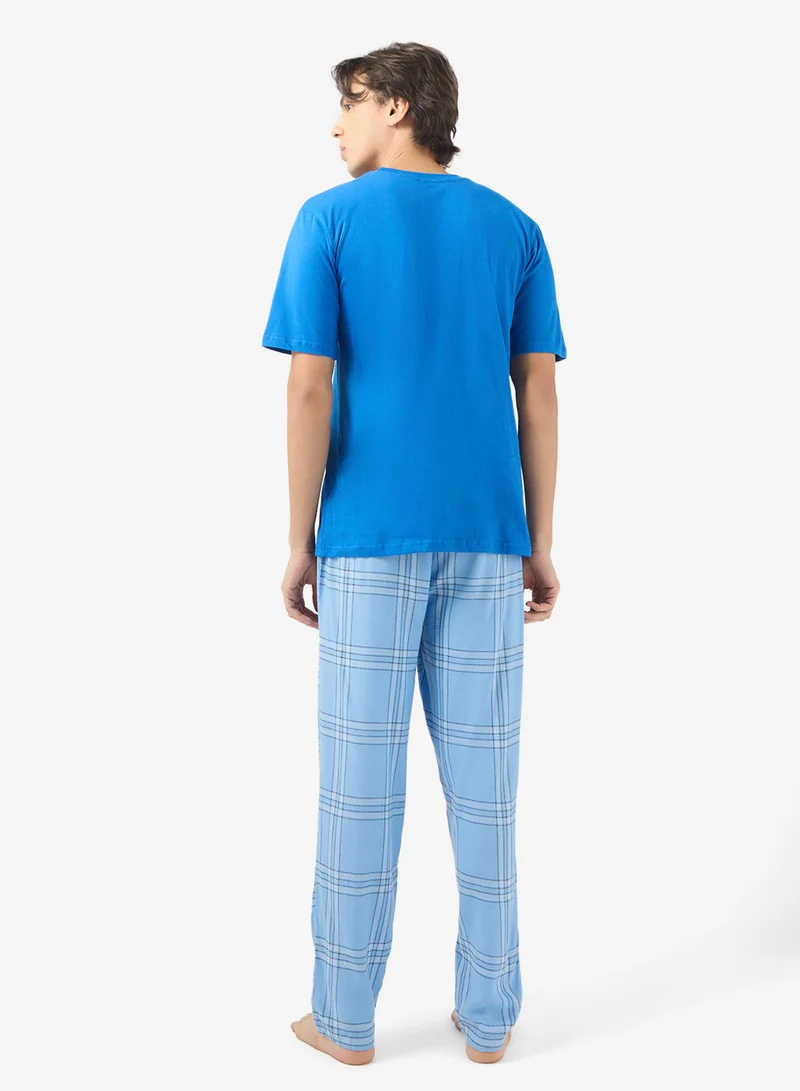 سفنتي فايف طقم بيجامة تي شيرت وبنطلون