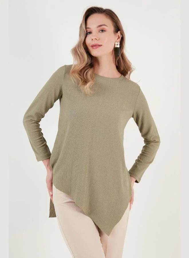 ليلا بلوزة نسائية ليلا بياقة مستديرة مرنة غير متماثلة