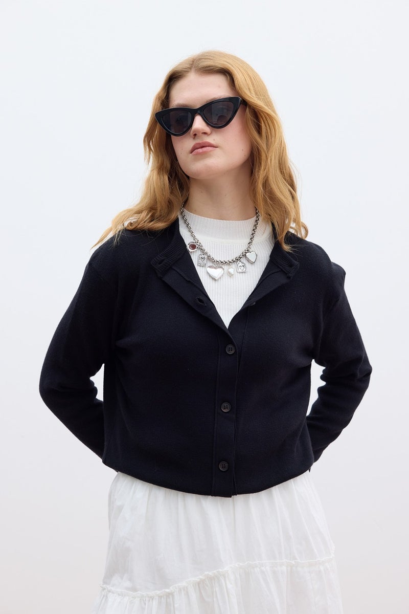 Manuka Soft Texture Knit Cardigan Black  - Image 4
