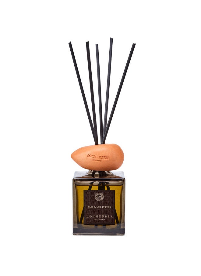 لوكيربر ميلانو - صندوق فواحة عطر بأعواد خشبية مالابار بيبر 250 مل - Image 1