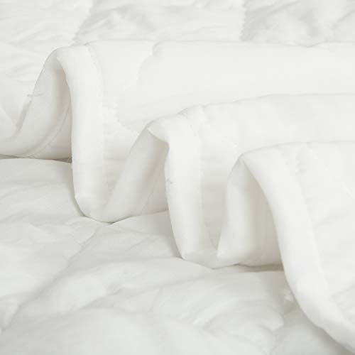 NTBAY Down Alternative Toddler Comforter, Lightweight and Warm Solid Color Baby Crib Quilted Blanket, 39x47 inches, White - Image 4