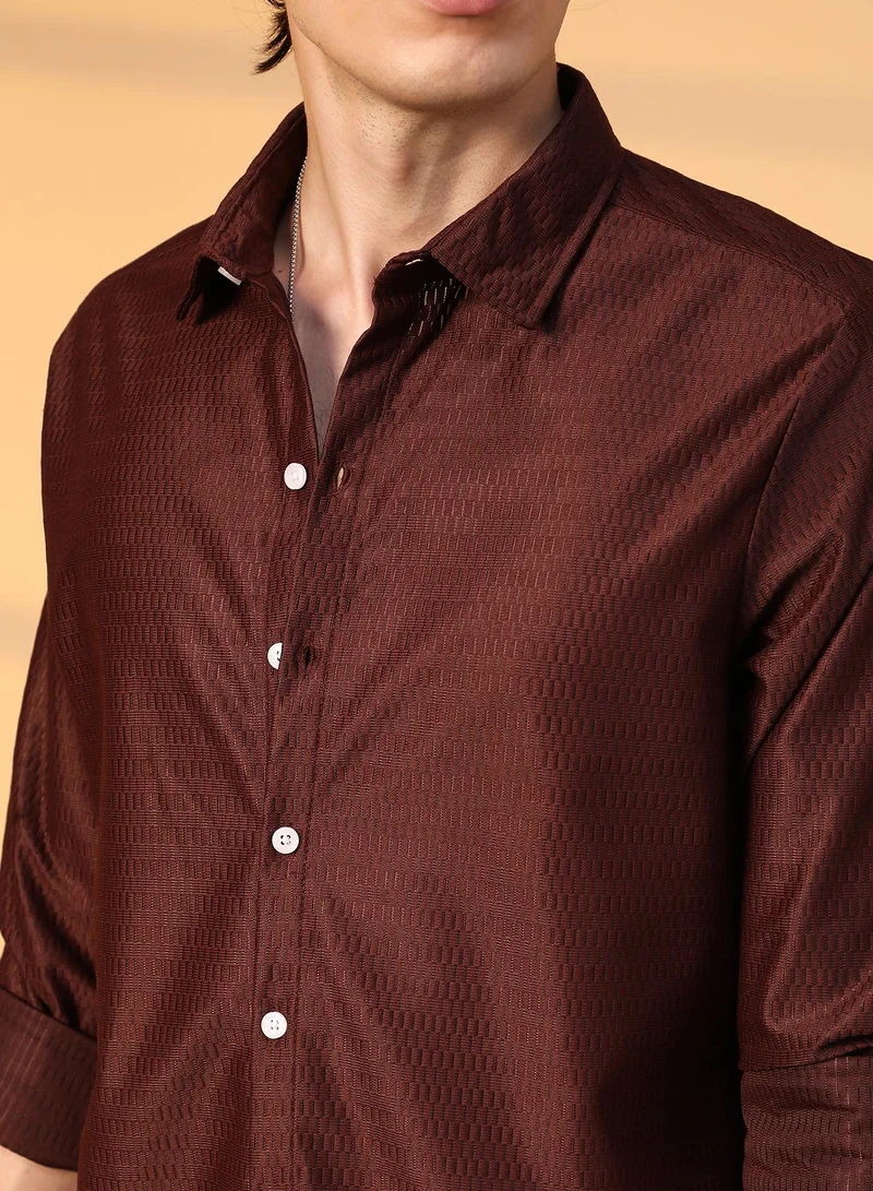 Campus Sutra Men's Chocolate Brown Solid Honeycomb Shirt