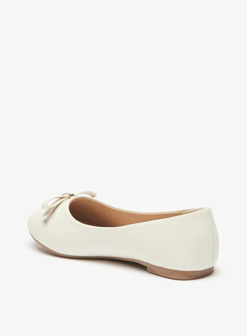 فلورا بيلا من شو إكسبرس Girls Slip On Round Toe Ballerina Shoes With Bow Accent By Shoexpress