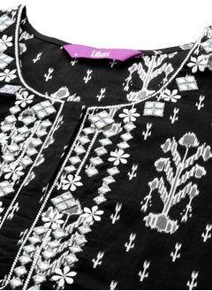 Libas All-Over Print Straight Fit Kurta with Trousers and Dupatta by Styli  - Image 4