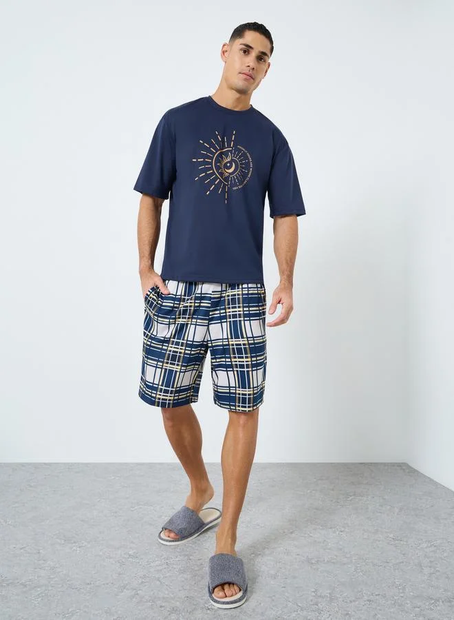 ستايلي طقم رجالي تيشيرت واسع مطبوع مع شورت